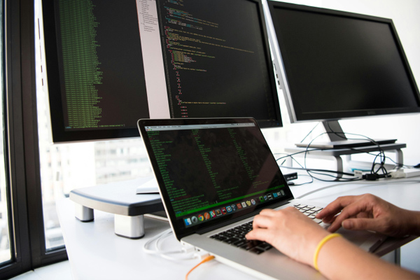 杭州老板電器家用家電智能電器品牌旗艦店設(shè)計(jì)公司:電器銷(xiāo)售公司